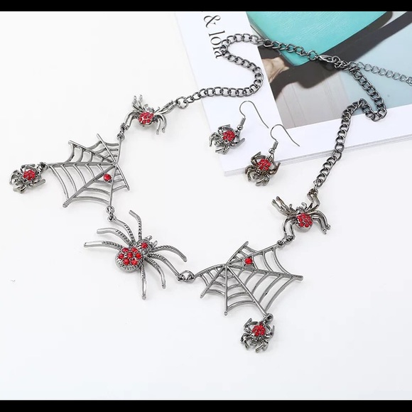 Spider necklace and ring set - Picture 5 of 5